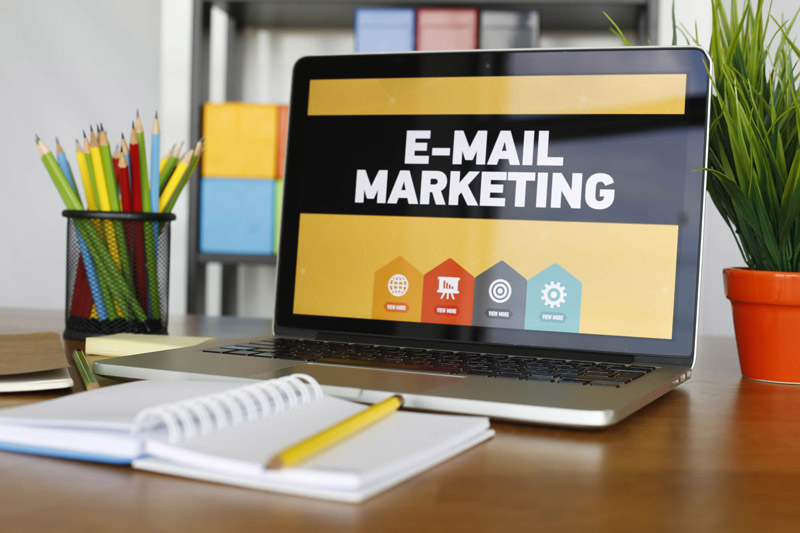 Tiếp thị email - Email marketing để thu hút traffic